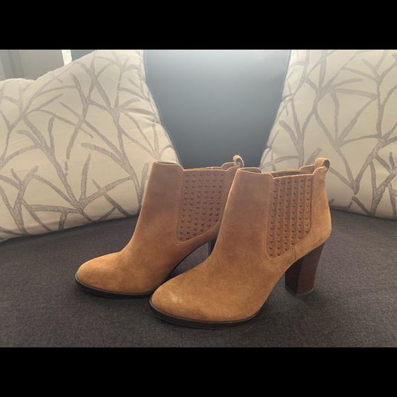 Antonio Melani Camel Booties - Picture 1 of 5